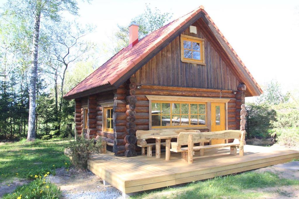 Ala-Laugu Holiday Home Leisi Exteriér fotografie