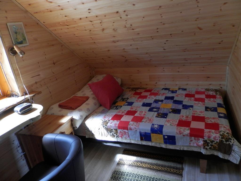 Ala-Laugu Holiday Home Leisi Exteriér fotografie