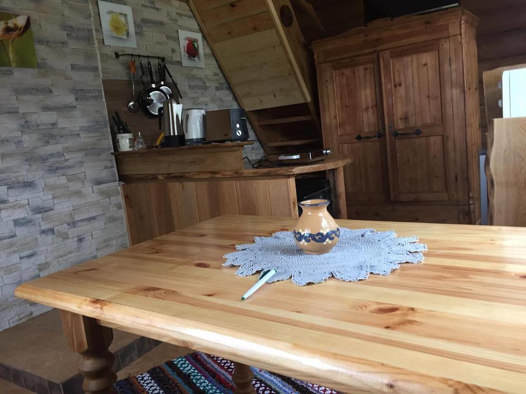 Ala-Laugu Holiday Home Leisi Exteriér fotografie